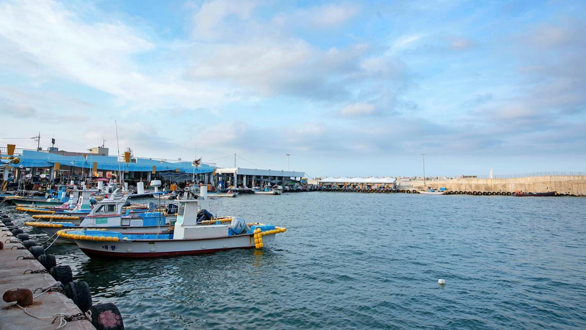 Gangneung Jumunjin Lighthouse Pension מראה חיצוני תמונה